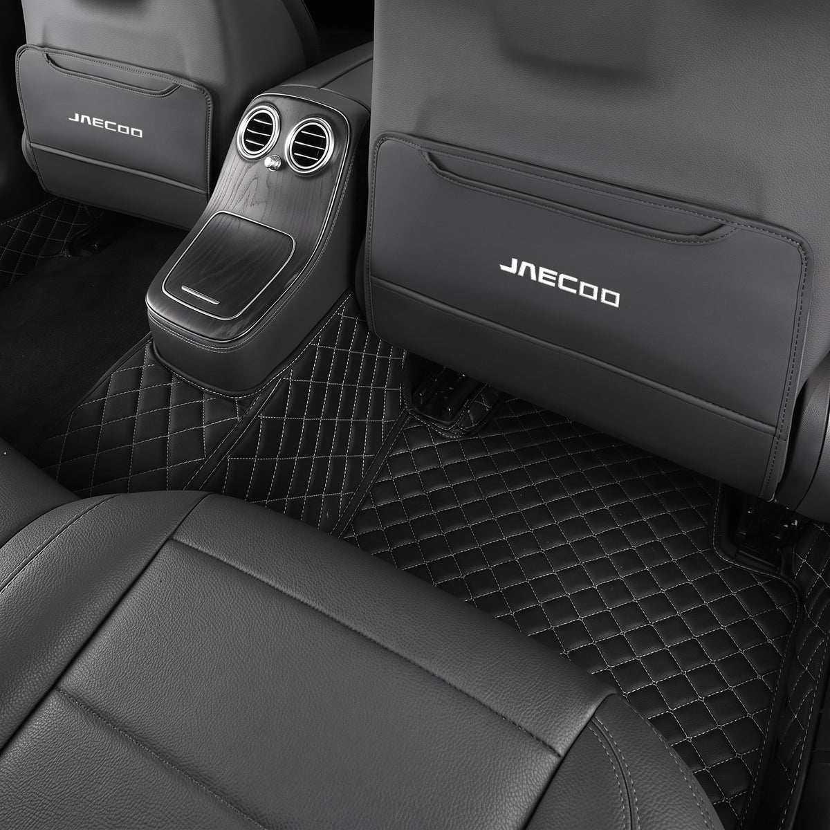 Jaecoo Seat Back Kick Pad Organiser fitted in the car, view 3